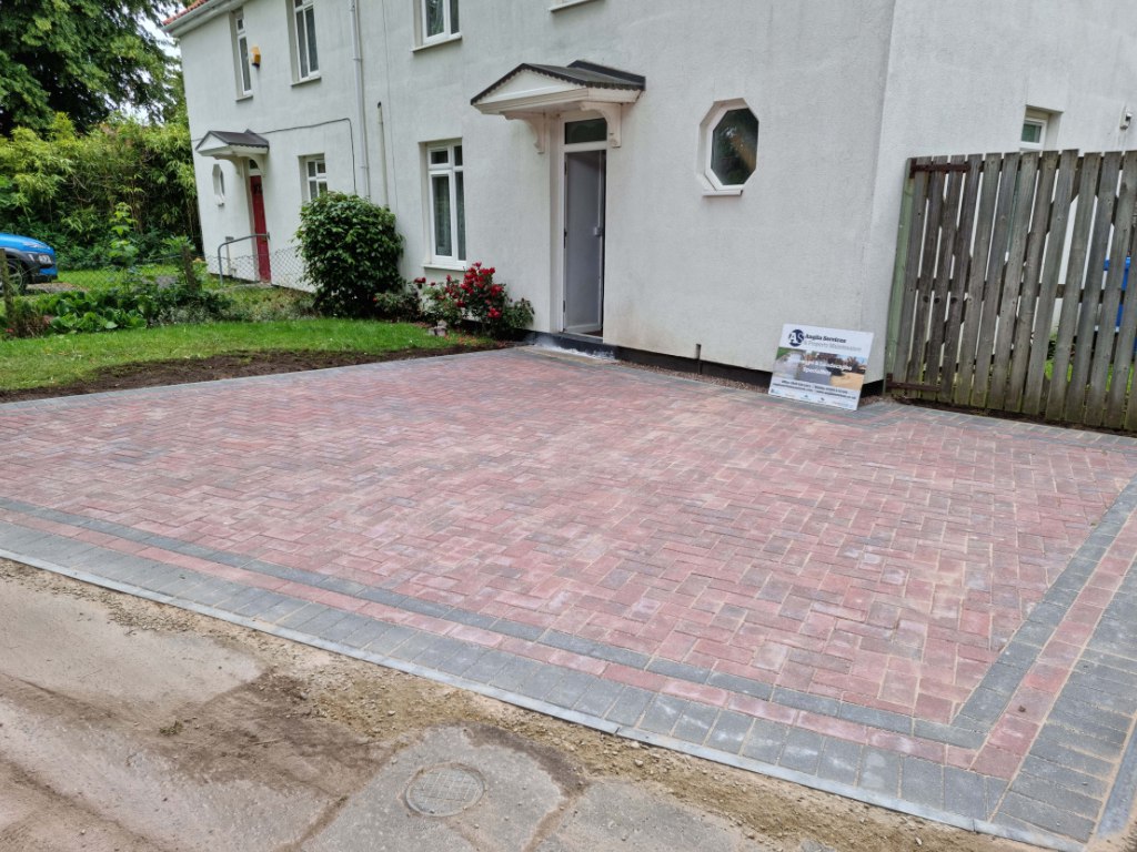 This is a newly installed block paved drive installed by Olney Driveways