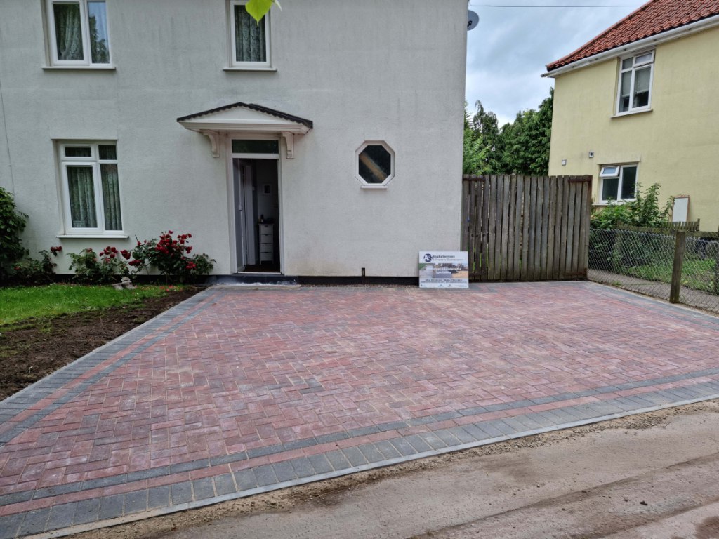 This is a newly installed block paved drive installed by Olney Driveways